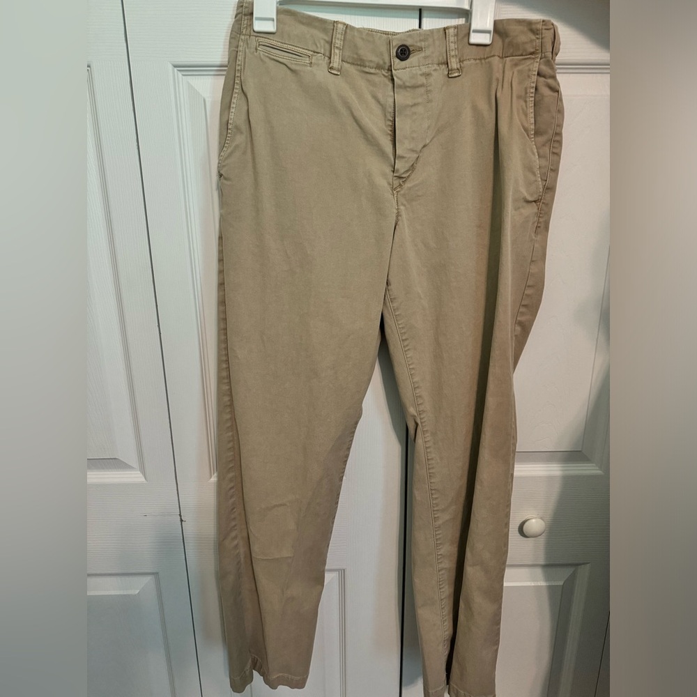 american eagle khaki pants